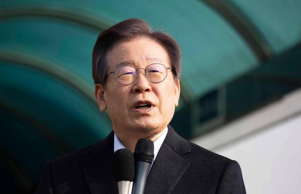 外交部：中方欢迎李在明总统特使访华外交部，中方欢迎李在明总统特使访华，深化两国友好交流与务实合作