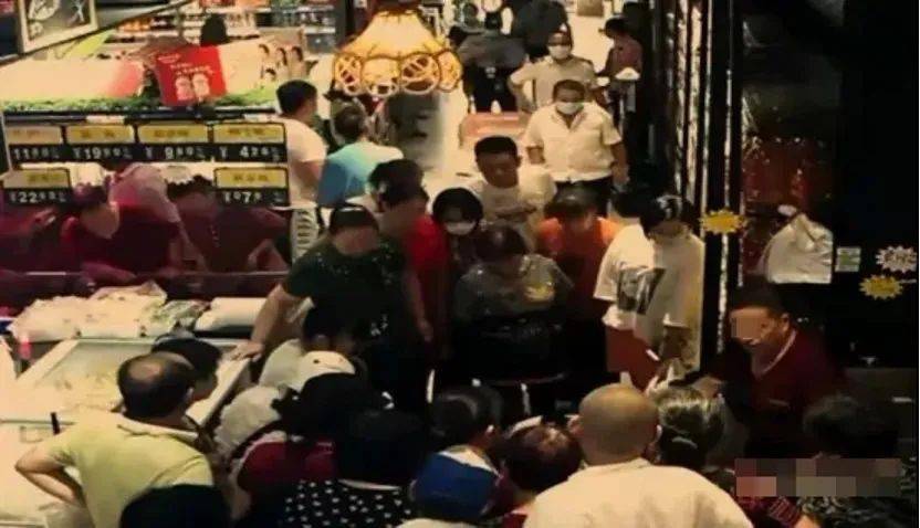 顾客在超市突发疾病死亡超市突发疾病死亡事件，顾客安全如何保障？