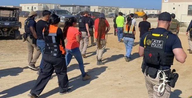 数百韩国人在美被抓数百韩国人在美国被捕，事件背景、原因及影响